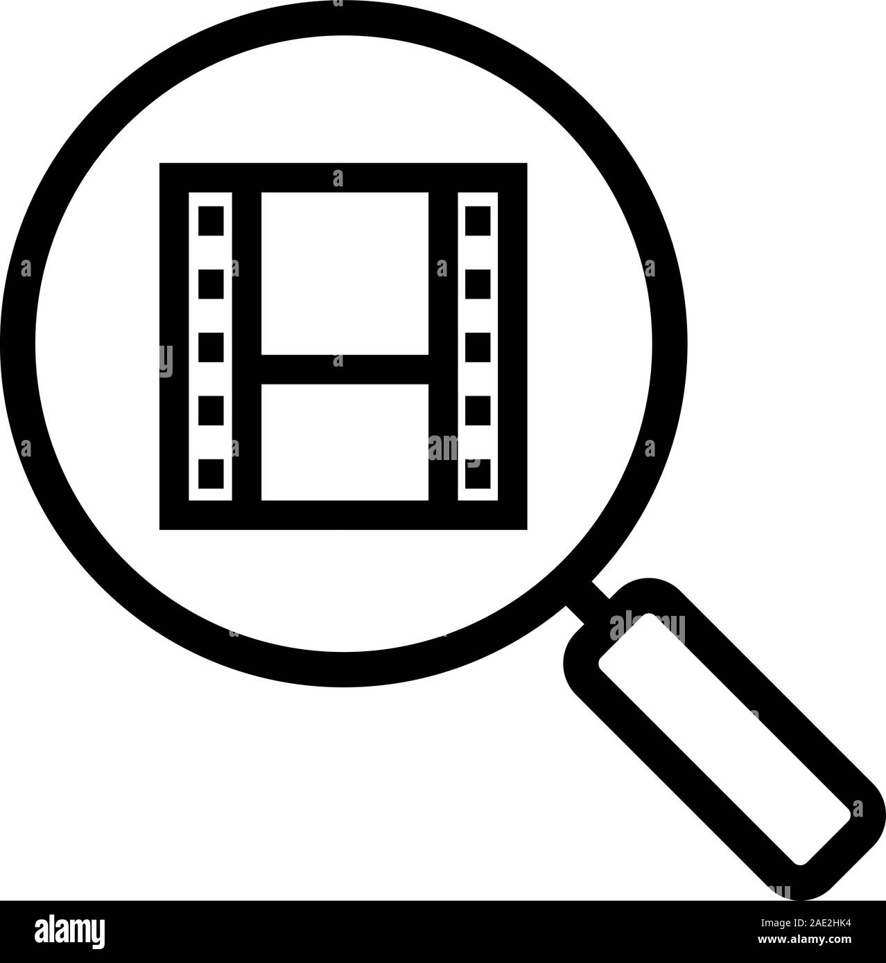 Film suchen lineare Symbol. Dünne Linie Abbildung. Lupe mit Filmstreifen Kontur Symbol. Vektor