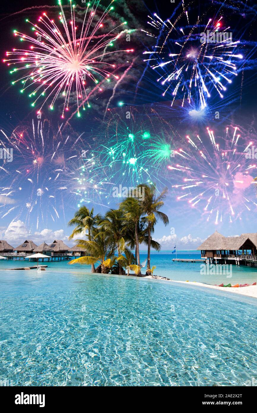 Silvester - Media Insel, Festliche der Mixed über tropischen Stockfotografie Feuerwerk Alamy
