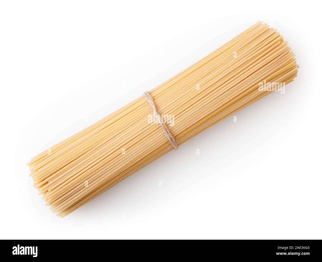 Spaghetti isoliert auf weißem Hintergrund mit Freistellungspfad Stockfoto