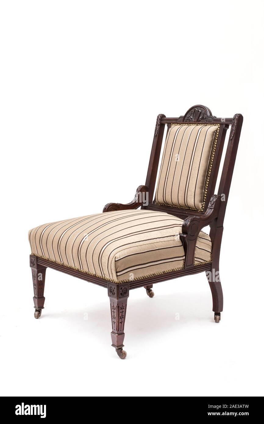 Vintage Sessel des späten 19. Jahrhunderts auf dem weißen Hintergrund Stockfoto