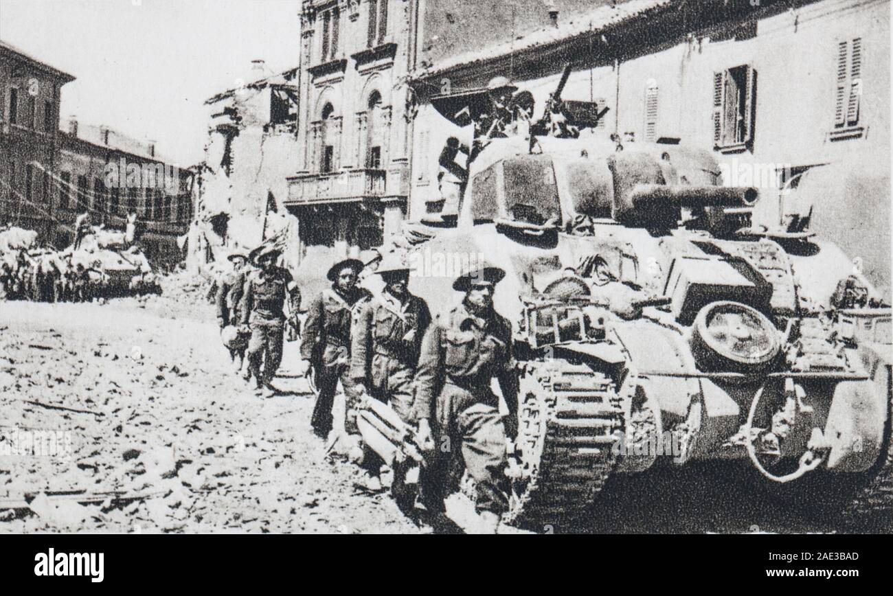 Italien: Der 8-e Britische Armee betritt Portomaggiore (Provinz von Ferrara, Emilia-Romagna, Italien). Stockfoto