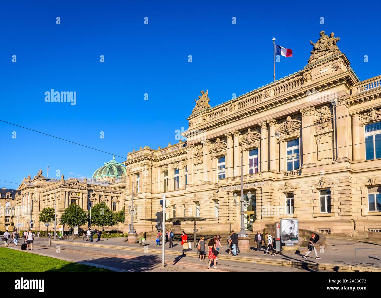 Das Nationaltheater Straßburg und die National- und Universitätsbibliothek von Straßburg, zwei Neo-Renaissance Paläste unter dem Deutschen Reich gebaut. Stockfoto