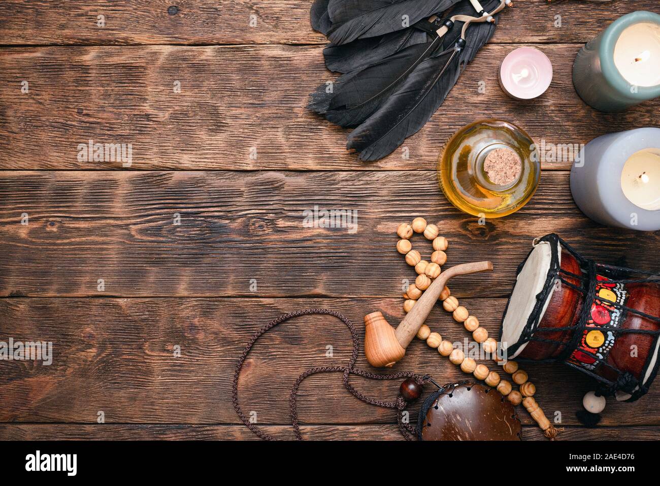 Witch Doctor oder Schamane Tabelle flachbild Hintergrund legen. Stockfoto