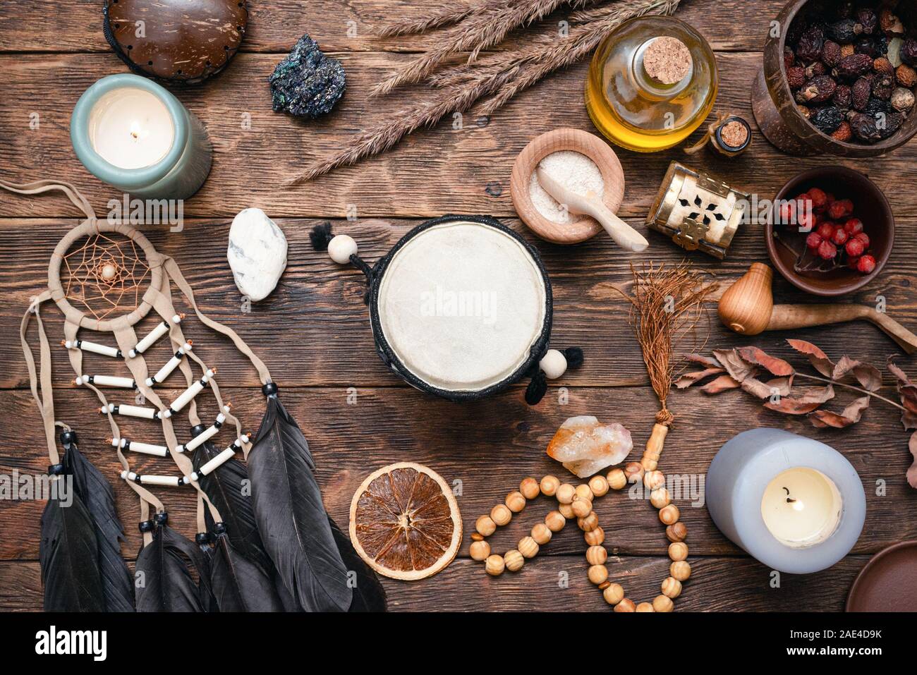 Witch Doctor oder Schamane Tabelle flachbild Hintergrund legen. Stockfoto