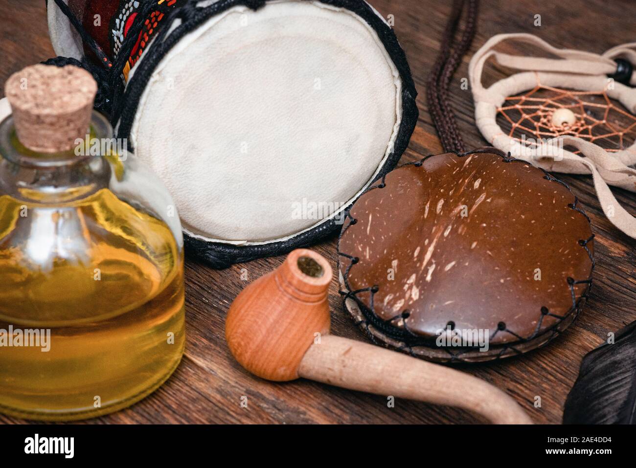Witch Doctor oder Schamane Tabelle Hintergrund. Stockfoto