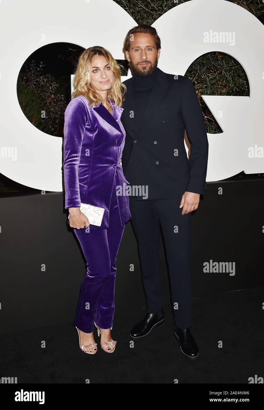 WEST Hollywood, CA - 05 Dezember: Laure de Clermont-Tonnerre (L) und Matthias Schoenaerts die 2019 GQ Männer nehmen an der Feier im West Hollywood EDITION auf 05 Dezember, 2019 in West Hollywood, Kalifornien. Stockfoto