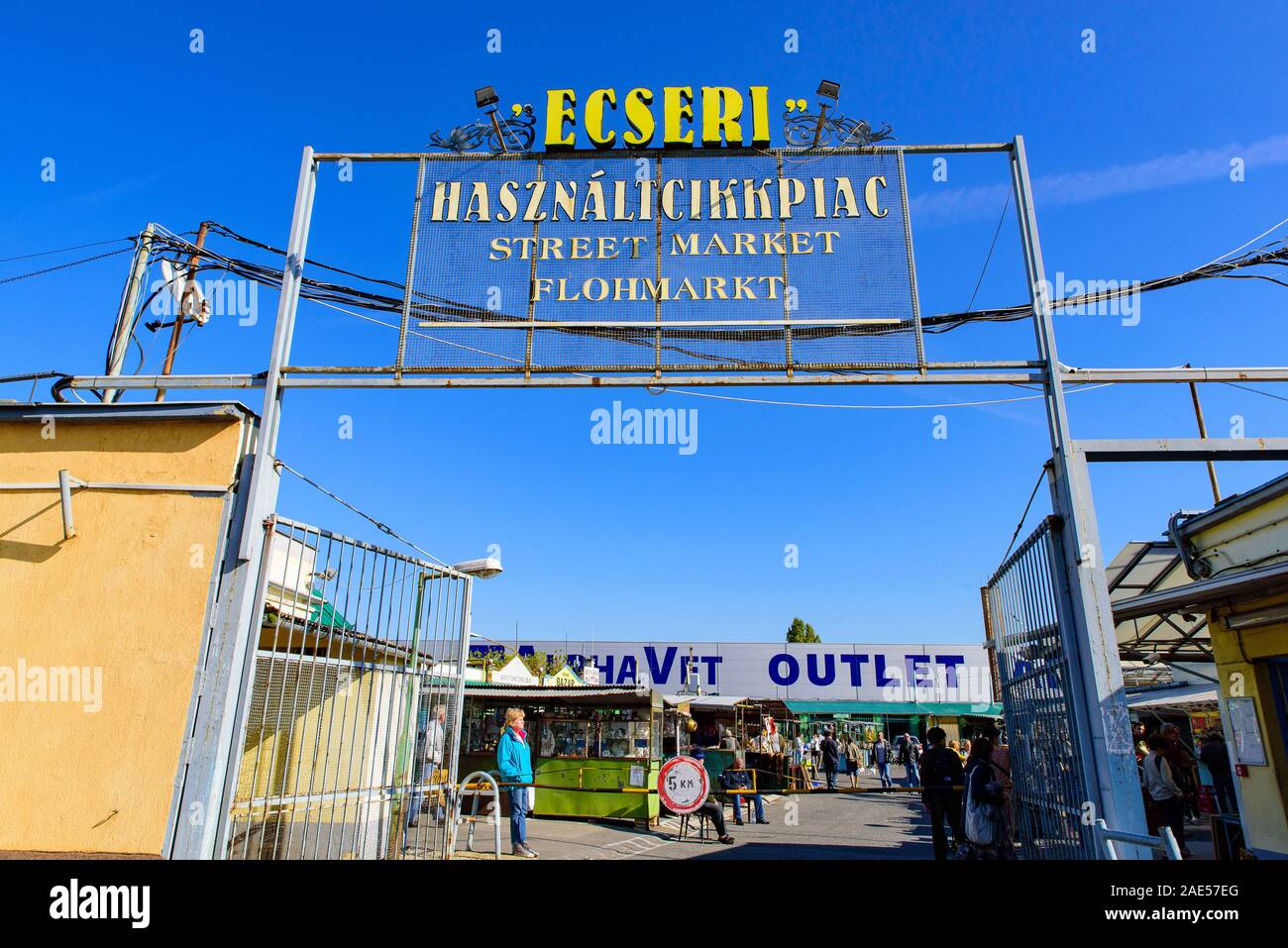 Ecseri Flohmarkt, dem größten Antiquitätenmarkt in Budapest, Ungarn Stockfoto