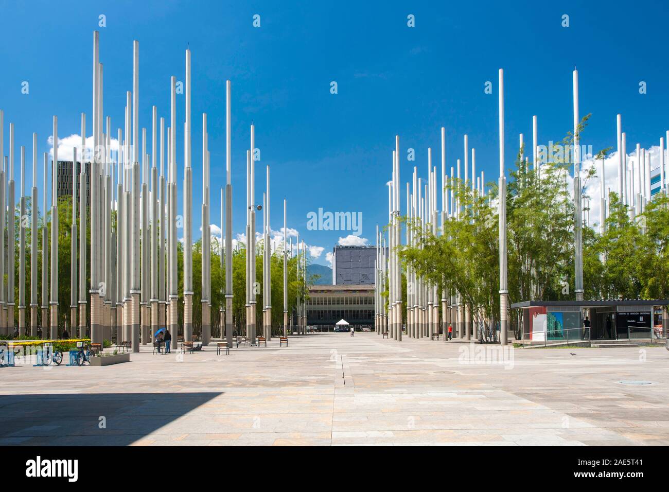 Parque de las Luces (Park der Lichter) im Plaza Cisneros in Medellin, Kolumbien. Stockfoto