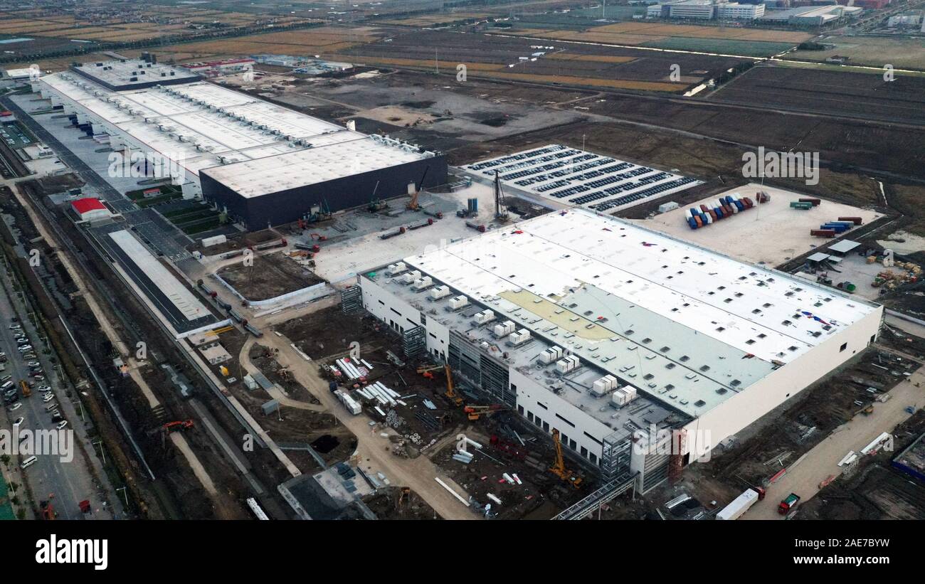 Luftaufnahme der Tesla Gigafactory 3 in Lingang, Shanghai, China am 7. Dezember, 2019. Stockfoto