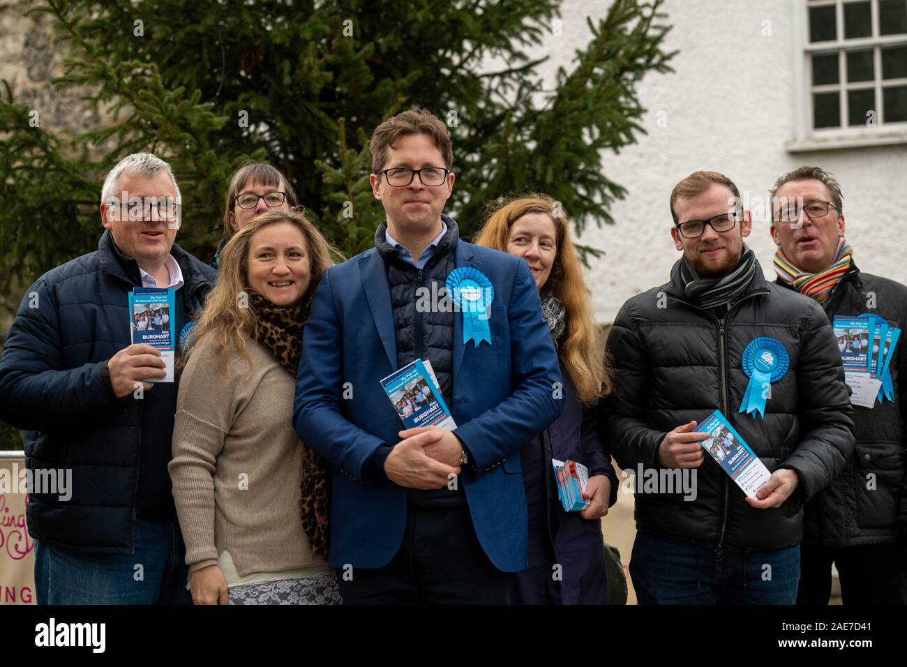 Brentwood Essex UK, 7. Dezember 2019 allgemeine Wahlkampagne - Alex Burghart, konservativer Kandidat für Brentwood und Ongar auf der Kampagne Spur in Brentwood Essex UK Credit Ian DavidsonAlamy leben Nachrichten Stockfoto