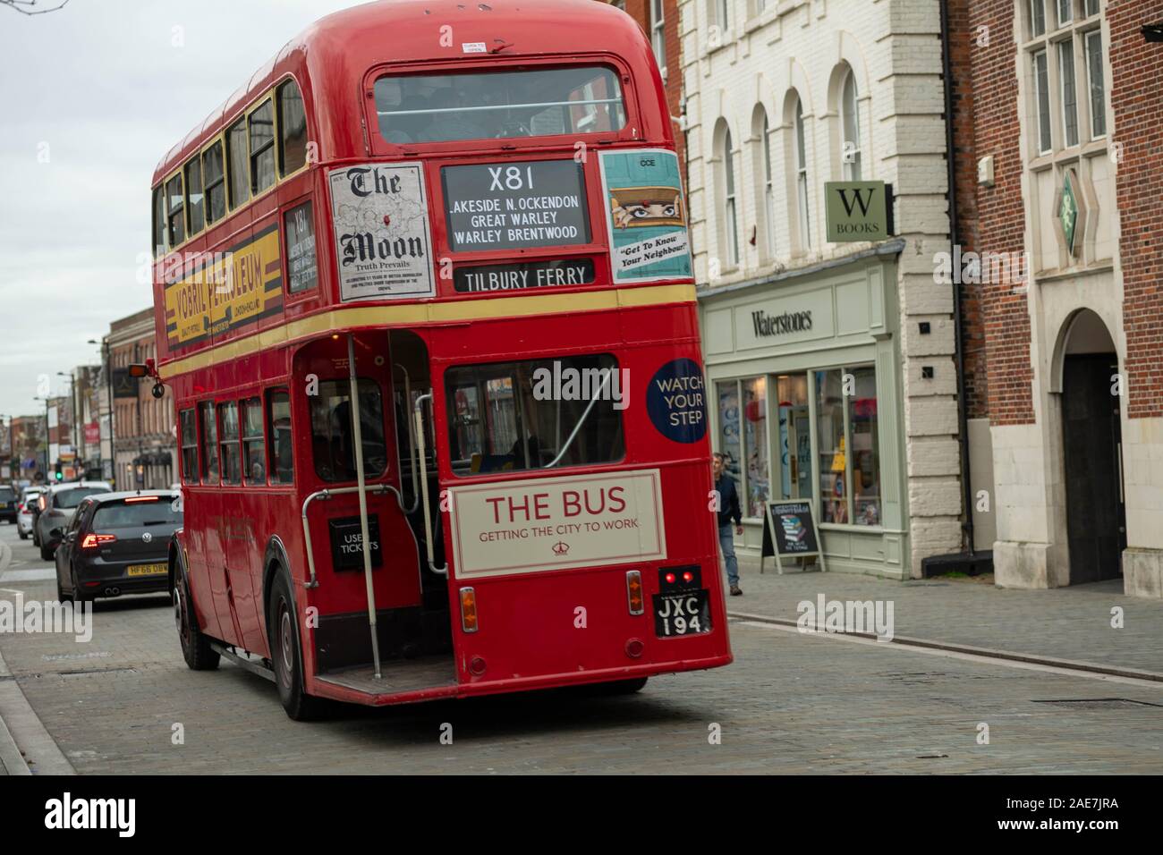 Brentwood Essex UK, 7. Dezember 2019 Der Stern Bus Vintage ausgeführt. Fähnrich Bus Company betreibt seine Flotte von Vintage Busse auf ausgewählten Routen am ersten Samstag im Dezember hier in Brentwood, Essex UK High Street JXC 194 A1 (Kerr & Linney, Haiger) 1949 AEC Regent 0961 Craven H 30/26 R ex-London Transport RT 1431 Credit Ian DavidsonAlamy Live Nachrichten gesehen Stockfoto