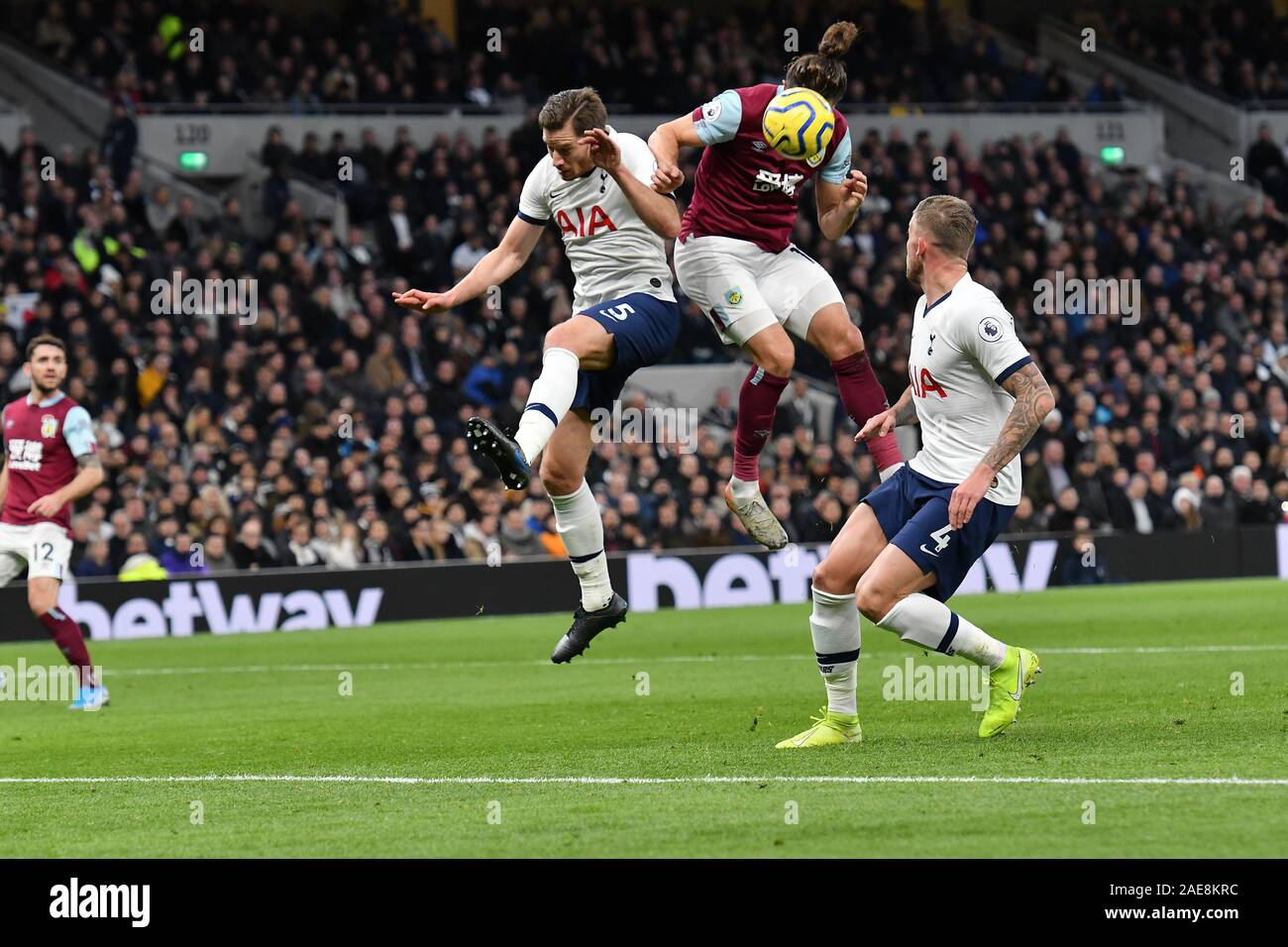 LONDON, ENGLAND - am 7. Dezember beim Premier League Spiel zwischen den Tottenham Hotspur und Burnley an der White Hart Lane, London am Samstag, den 7. Dezember 2019. (Credit: Ivan Jordanov | MI Nachrichten) das Fotografieren dürfen nur für Zeitung und/oder Zeitschrift redaktionelle Zwecke verwendet werden, eine Lizenz für die gewerbliche Nutzung Kreditkarte erforderlich: MI Nachrichten & Sport/Alamy leben Nachrichten Stockfoto