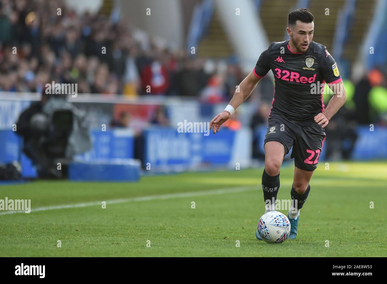 7. Dezember 2019, John Smith's Stadion, Huddersfield, England; Sky Bet Meisterschaft, Huddersfield Town v Leeds United: Jack Harrison (22) von Leeds United mit dem Ball Credit: Dean Williams/News Bilder Stockfoto