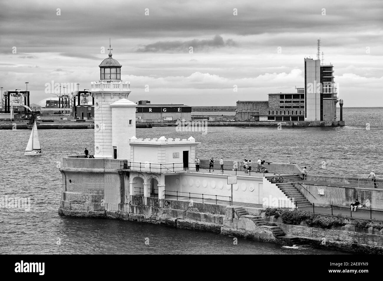 Osten Breakwater Leuchtturm in Getxo, Hafen von Bilbao, Provinz Biscaya, Spanien Stockfoto