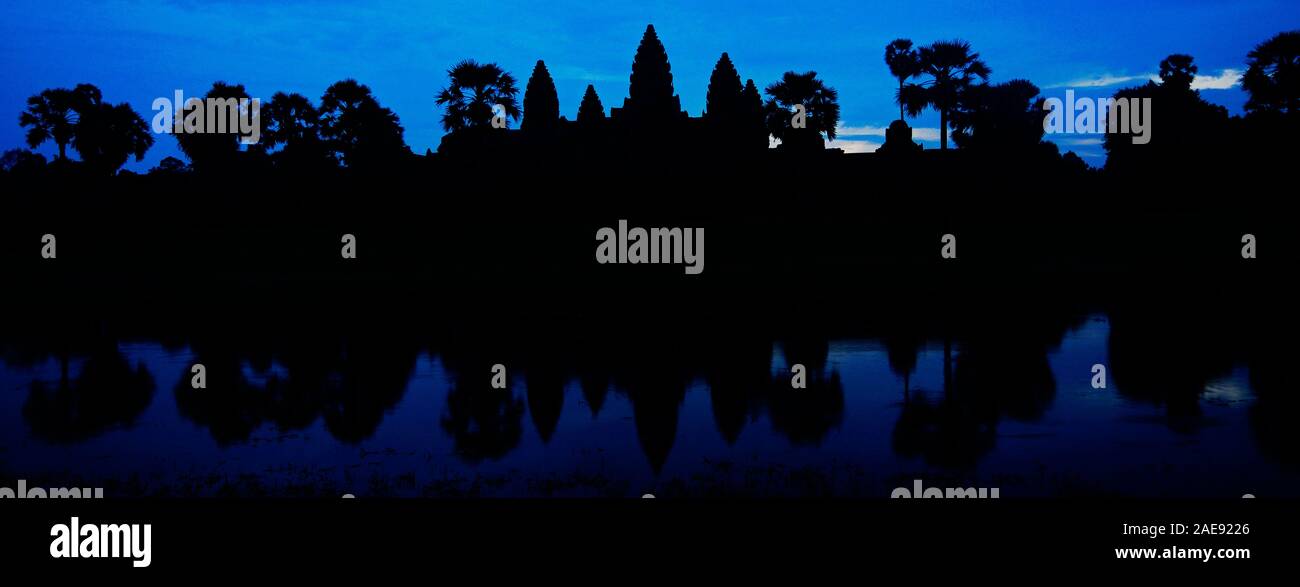 Angkor Wat, Kambodscha Silhouette in der Dämmerung Stockfoto