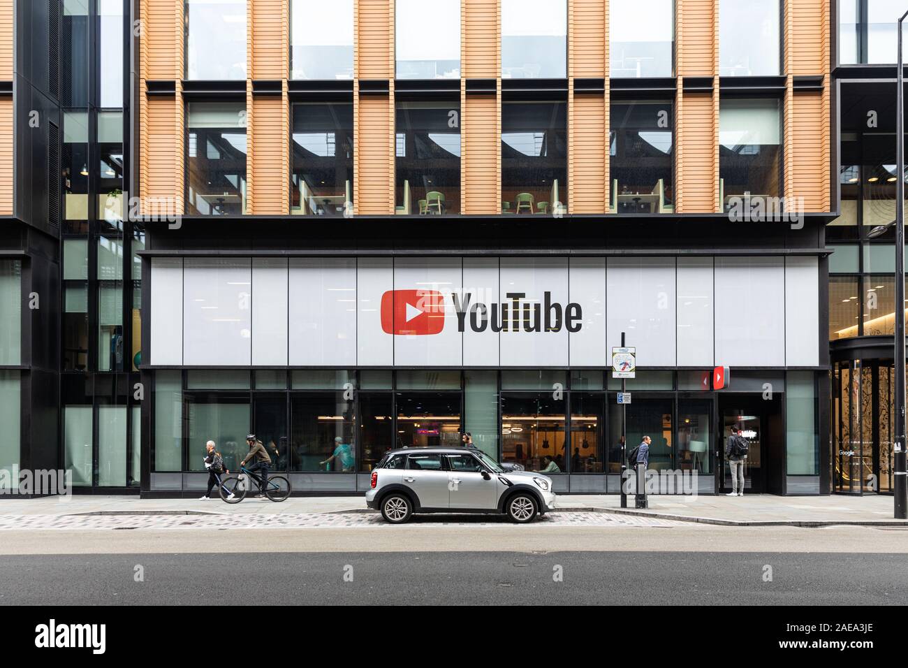 Die You Tube Hauptsitz in London Kings Cross Stockfoto