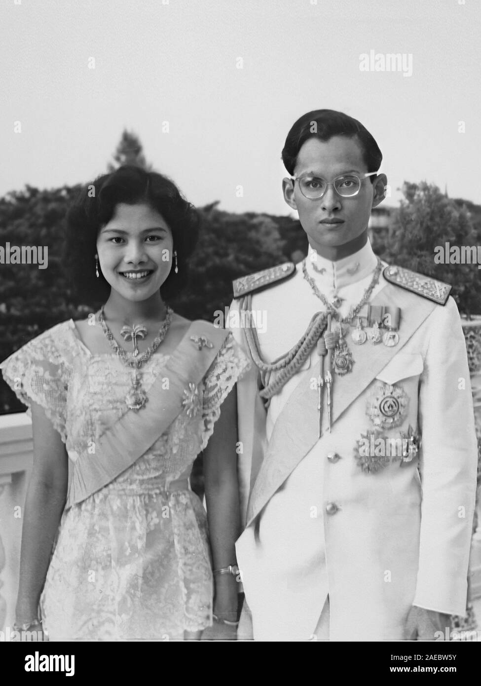 König Bhumibol Adulyadej und Königin Sirikit von Thailand Stockfoto König Bhumibol Adulyadej und Königin Sirikit von Thailand Stockfoto