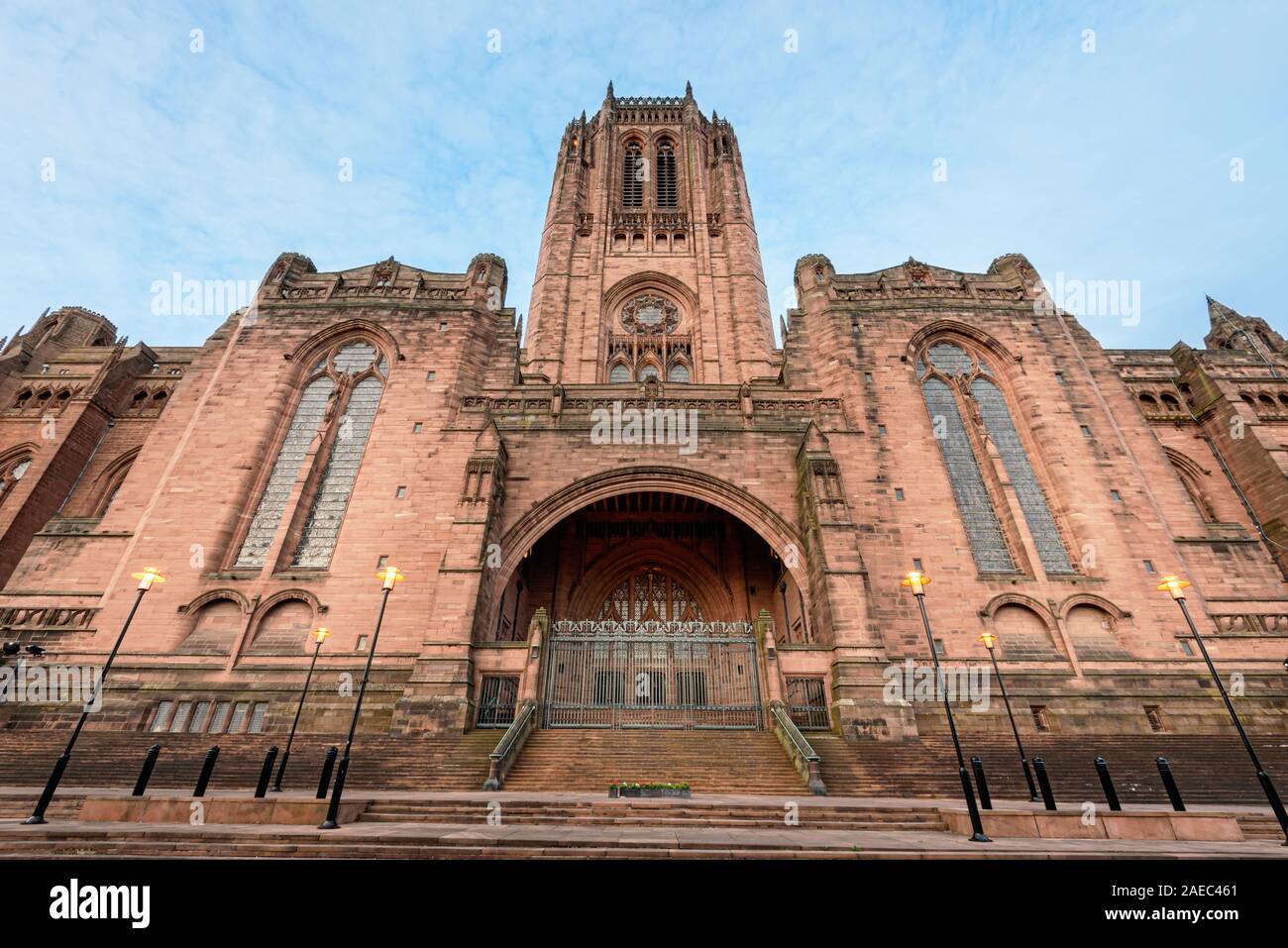 LIVERPOOL, ENGLAND-11 Mai 2015: Kathedrale von Liverpool oder die Kathedrale Kirche des auferstandenen Christus in Liverpool, Großbritannien Stockfoto