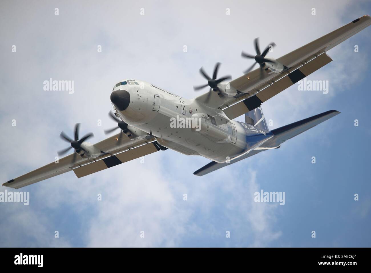 Lockheed-Martin angezeigt Der LM-100 J Verkehrsmittel Flugzeug auf der Farnborough International Airshow 2018, Farnborough, Großbritannien Stockfoto