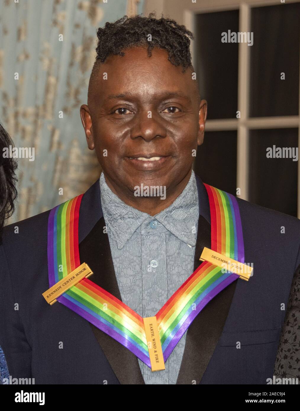 Washington, United States. 08 Dez, 2019. Washington, United States. 08 Dez, 2019. Sänger Philip Bailey der Band, Erde, Wind und Feuer, einer der Empfänger des 42. jährlichen Kennedy Center Honors, stellt sich als Teil einer Gruppe Foto nach einem Abendessen an der United States State Department in Washington, DC am Samstag, 7. Dezember 2019. Die Preisträger 2019 sind: Erde, Wind & Feuer, Sally Field, Linda Ronstadt, Sesamstraße, und Michael Tilson Thomas. Foto von Ron Sachs/UPI Quelle: UPI/Alamy Leben Nachrichten Quelle: UPI/Alamy leben Nachrichten Stockfoto