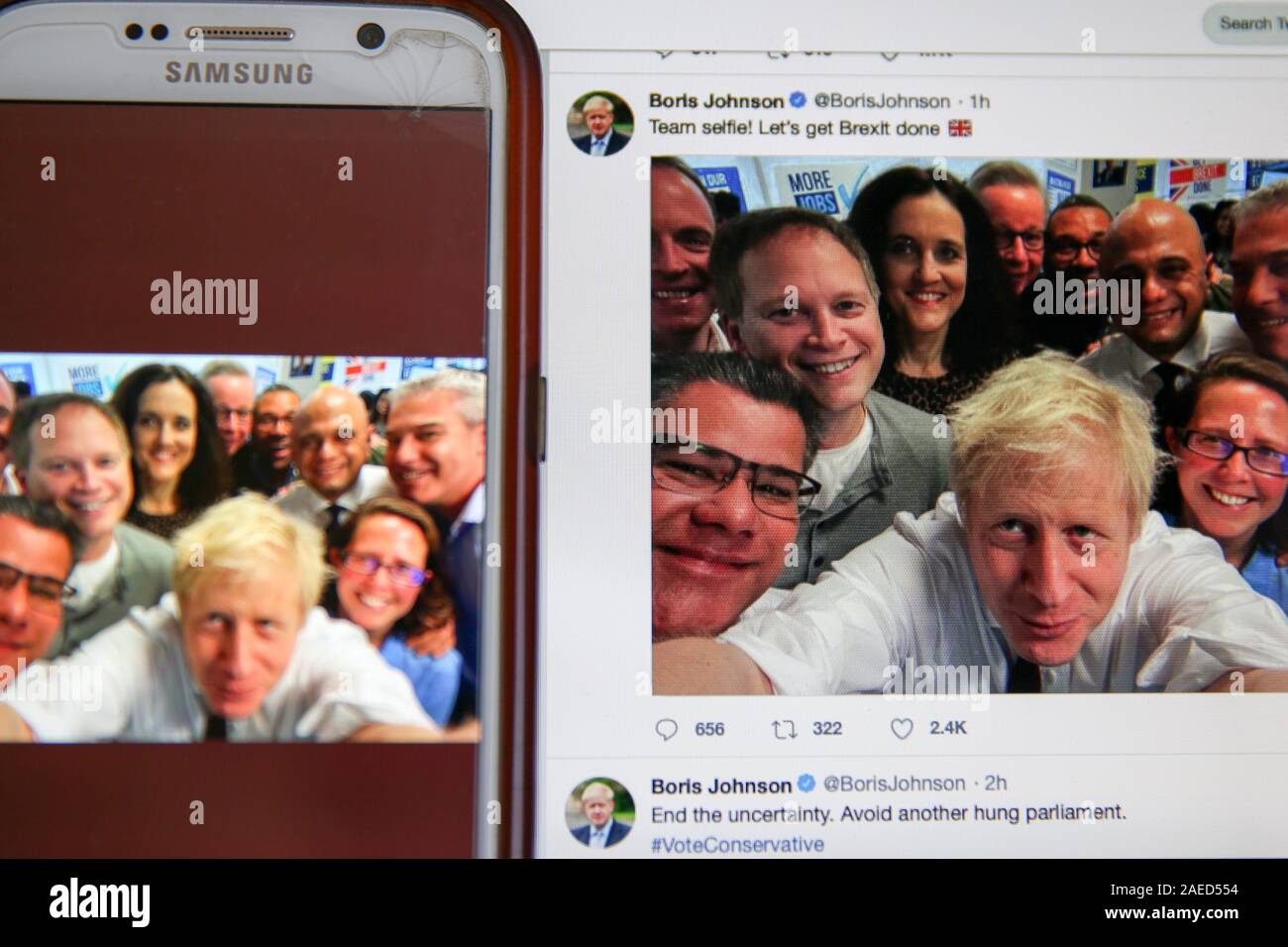 London, Großbritannien. 8 Dez, 2019. Ein Tweet von Boris Johnson, Premierminister des Vereinigten Königreichs und der Führer der Konservativen Partei, zeigte ihm ein selfie mit dem Kabinett Mitglieder der Konservativen Partei HQ in Central London, 29 im Bundestagswahlkampf. Die Briten gehen zu den Abstimmungen am 12. Dezember in einer allgemeinen Wahl. Credit: Dinendra Haria/SOPA Images/ZUMA Draht/Alamy leben Nachrichten Stockfoto