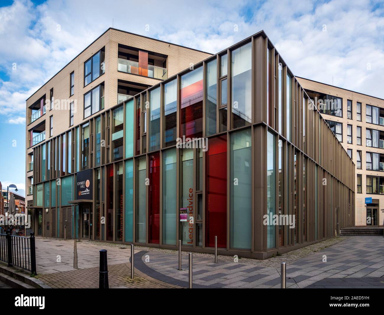 Toynbee Hall Zentrum für Beratung und Wohlbefinden im Einkaufszentrum am alten Schloss Street East London. Stockfoto