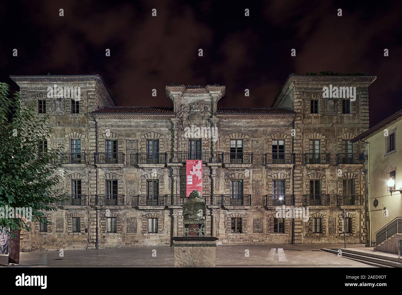 Hohe Schule der Kunst des Fürstentums Asturien im 17. Jahrhundert im Barockstil. Camposagrado Palace im Dorf von Aviles, Spanien, Europa. Stockfoto