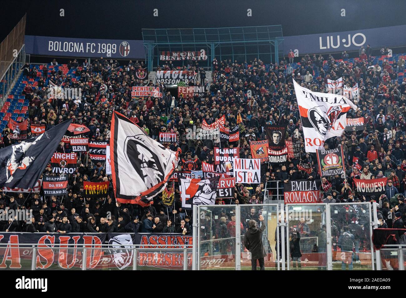 Bologna, Italien. 8 Dez, 2019. Fans milanduring Bologna gegen Mailand, italienische Fußball Serie A Männer Meisterschaft in Bologna, Italien, 08. Dezember 2019 - LPS/Francesco Scaccianoce Credit: Francesco Scaccianoce/LPS/ZUMA Draht/Alamy leben Nachrichten Stockfoto