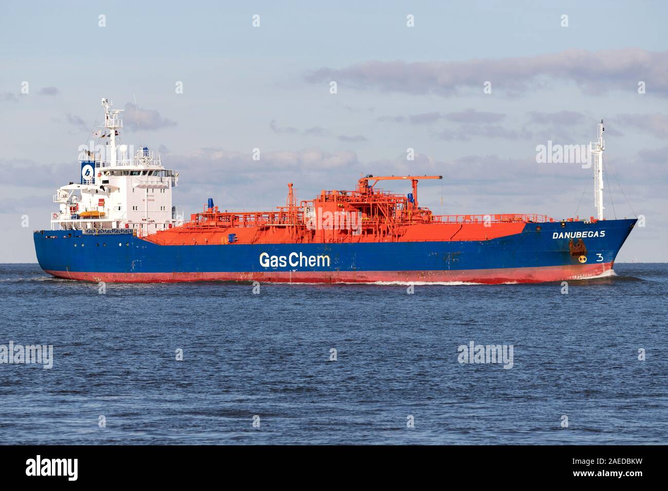 GasChem LPG-Tanker "DANUBEGAS auf der Elbe Stockfoto