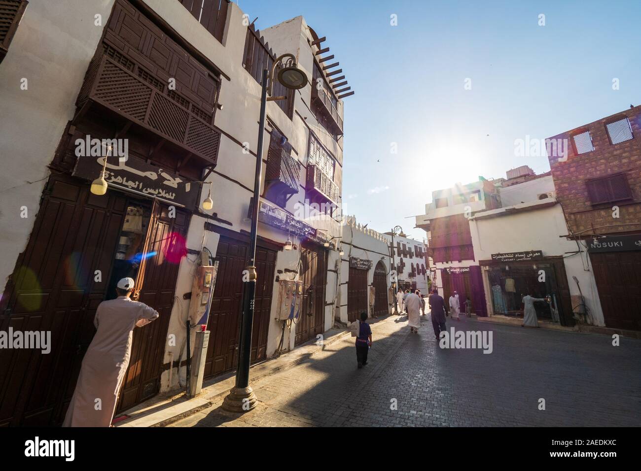 Außenansicht eines kürzlich renovierten traditionellen Wohngegend coral Bürgerhäuser in der Altstadt Al Balad, Jeddah, KSA, Saudi-Arabien Stockfoto