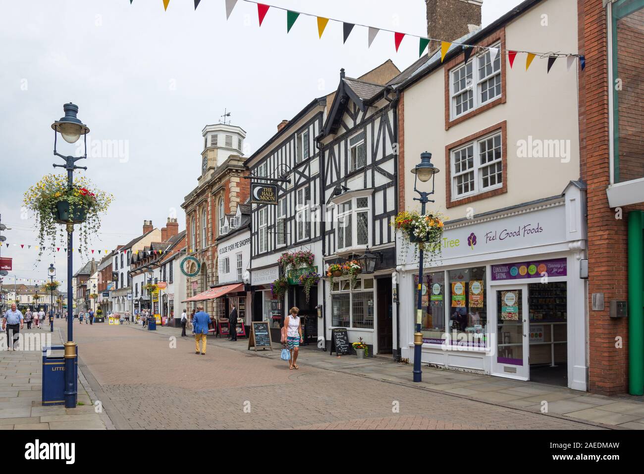 Das Half Moon Inn und Ye Olde Pork Pie Shoppe, Nottingham Street, Melton Mowbray, Leicestershire, England, Vereinigtes Königreich Stockfoto
