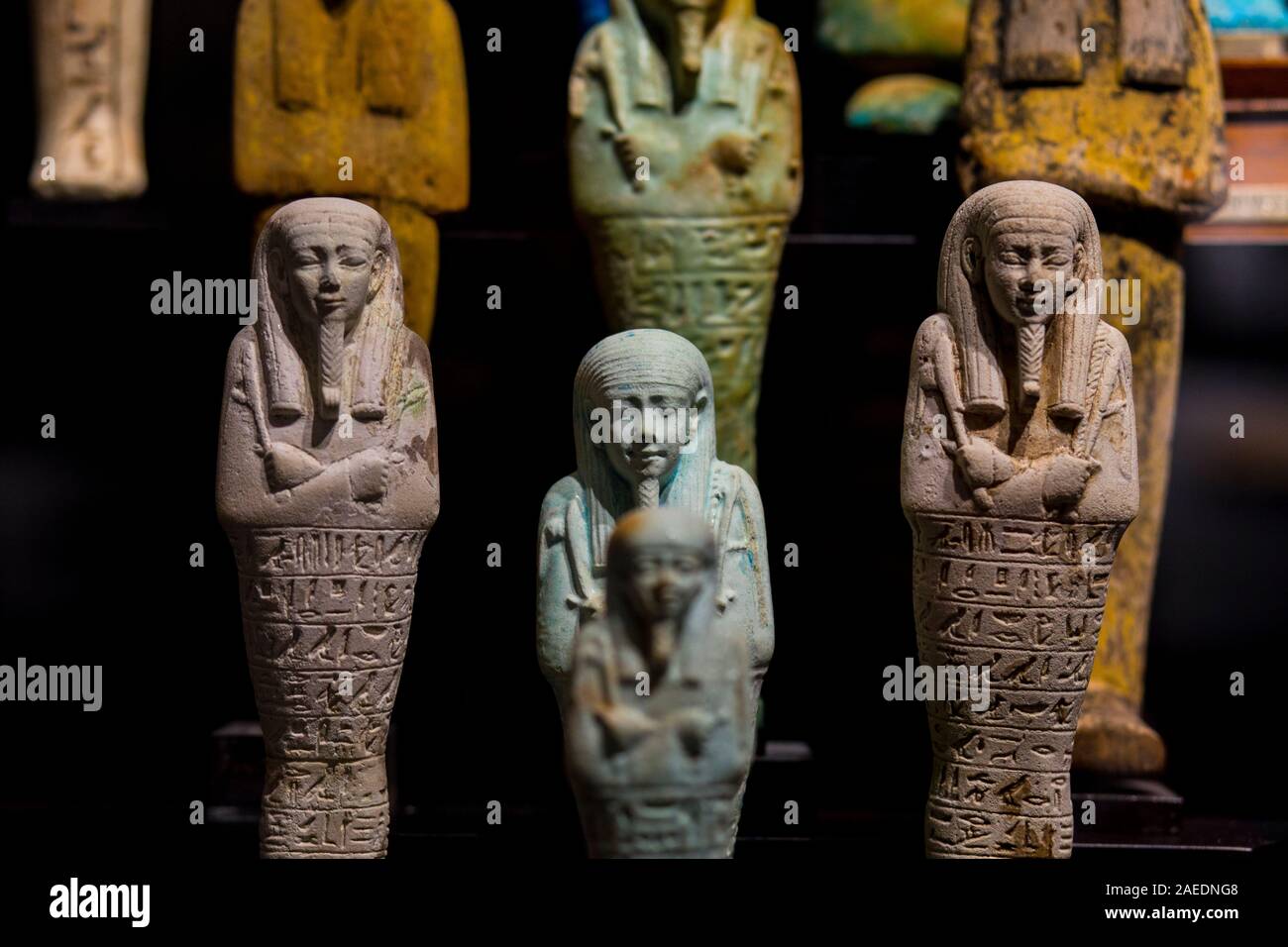 Ägyptische antike Ushabtis aus mit Holz oder Fayence. Selektive konzentrieren. Bauer Sammlung Stockfoto