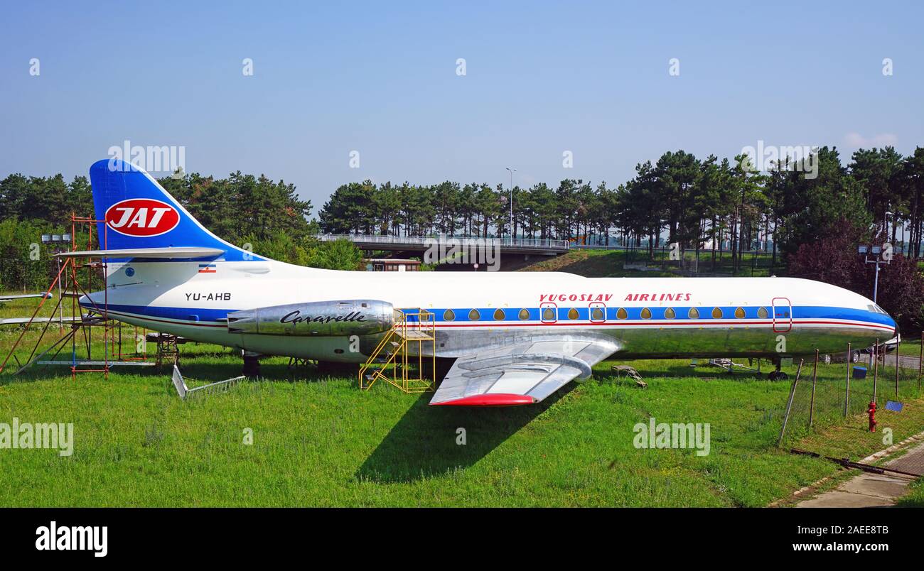 Belgrad, SERBIEN-19 Jun 2019 - Blick auf eine alte Caravelle Flugzeug von ehemaligen Jugoslawischen Airways JAT (JU) an der Luftfahrttechnischen Museum Belgrad (ehemals Yug Stockfoto