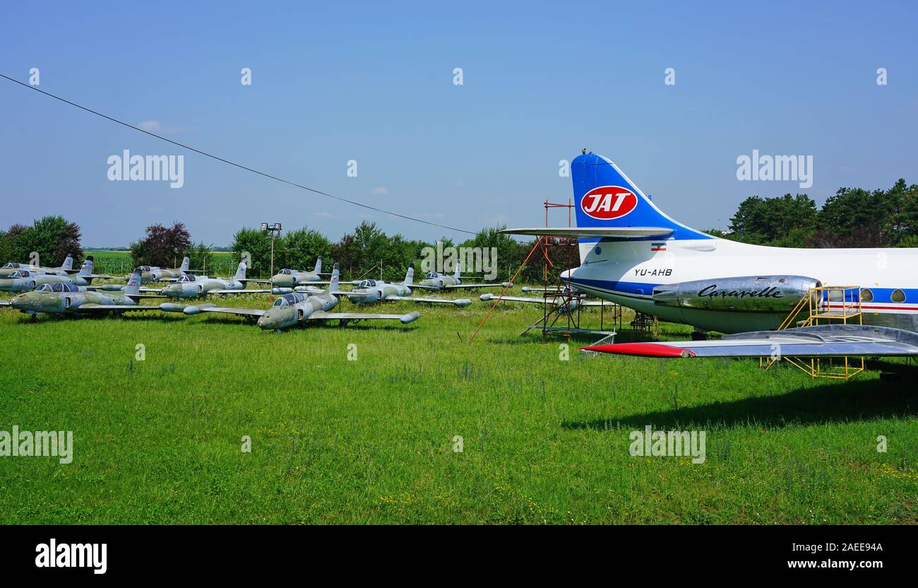 Belgrad, SERBIEN-19 Jun 2019 - Blick auf eine alte Caravelle Flugzeug von ehemaligen Jugoslawischen Airways JAT (JU) an der Luftfahrttechnischen Museum Belgrad (ehemals Yug Stockfoto