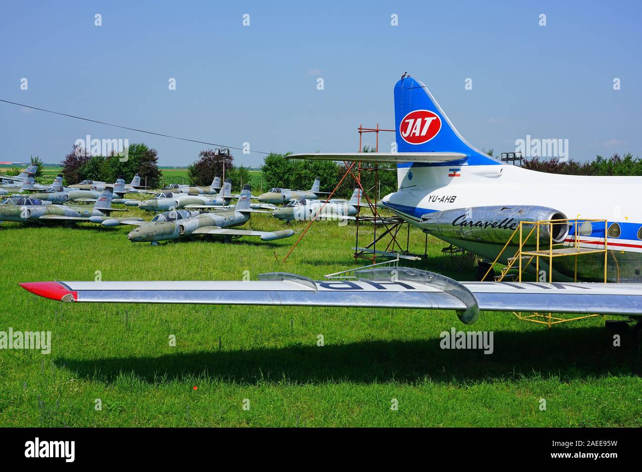 Belgrad, SERBIEN-19 Jun 2019 - Blick auf eine alte Caravelle Flugzeug von ehemaligen Jugoslawischen Airways JAT (JU) an der Luftfahrttechnischen Museum Belgrad (ehemals Yug Stockfoto