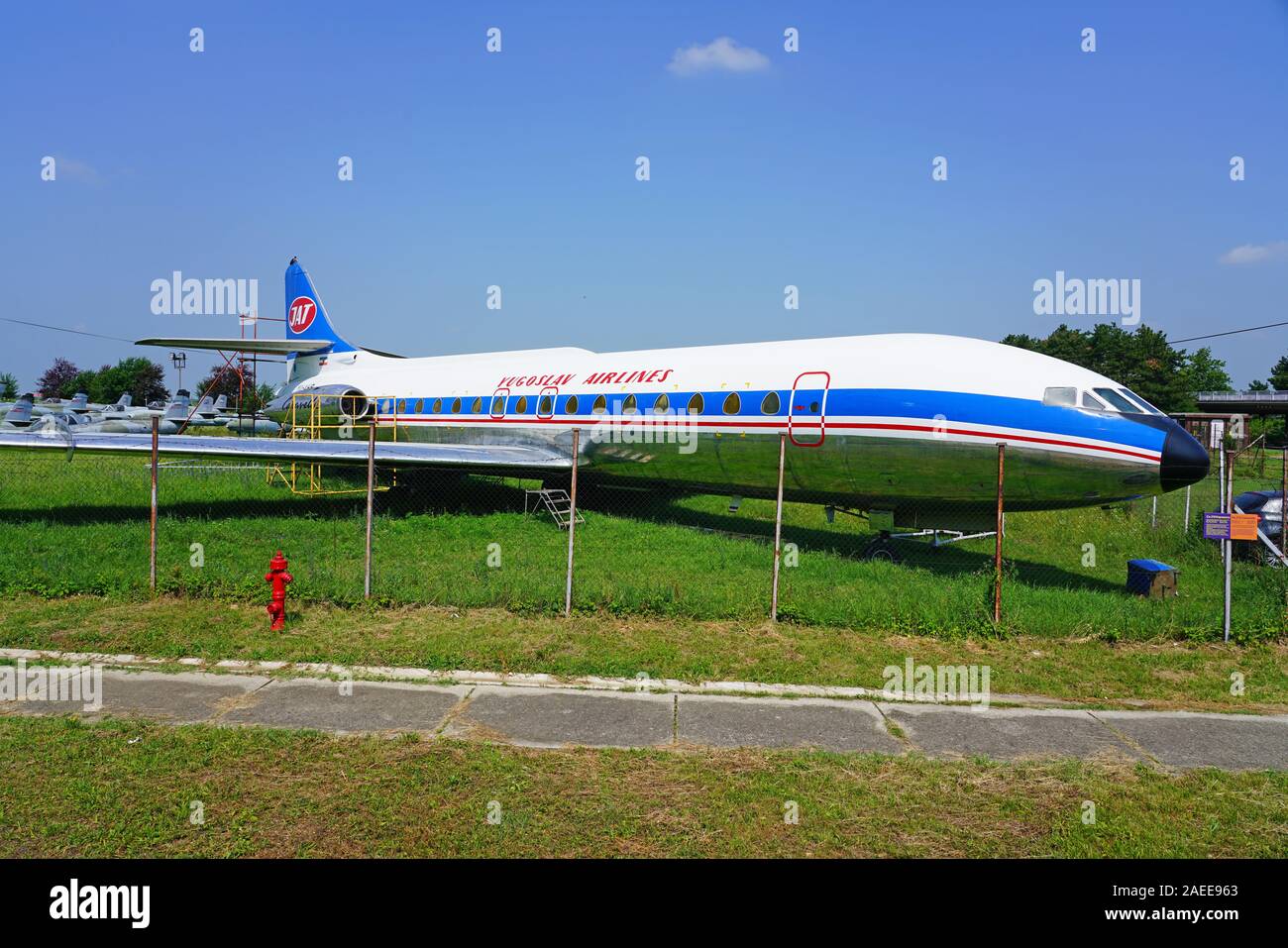 Belgrad, SERBIEN-19 Jun 2019 - Blick auf eine alte Caravelle Flugzeug von ehemaligen Jugoslawischen Airways JAT (JU) an der Luftfahrttechnischen Museum Belgrad (ehemals Yug Stockfoto