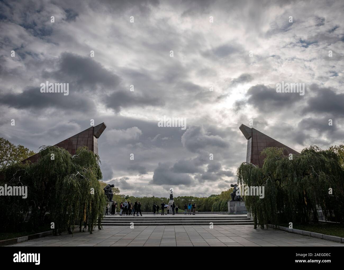 Die sowjetische Kriegsdenkmal und Friedhof im Treptower Park, Berlin, Deutschland Stockfoto
