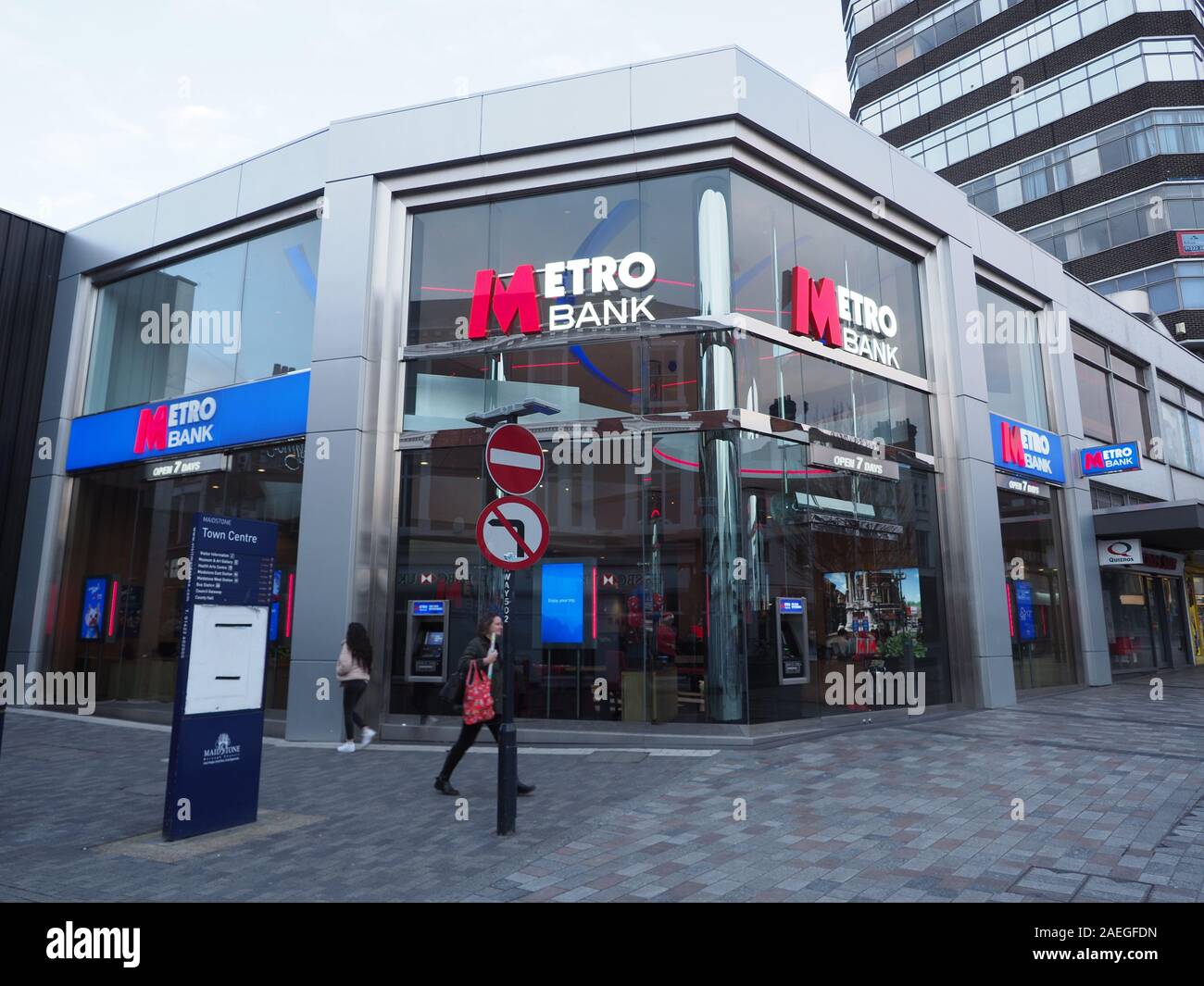 Der Metro Bank Filiale in Maidstone, Kent. Stockfoto