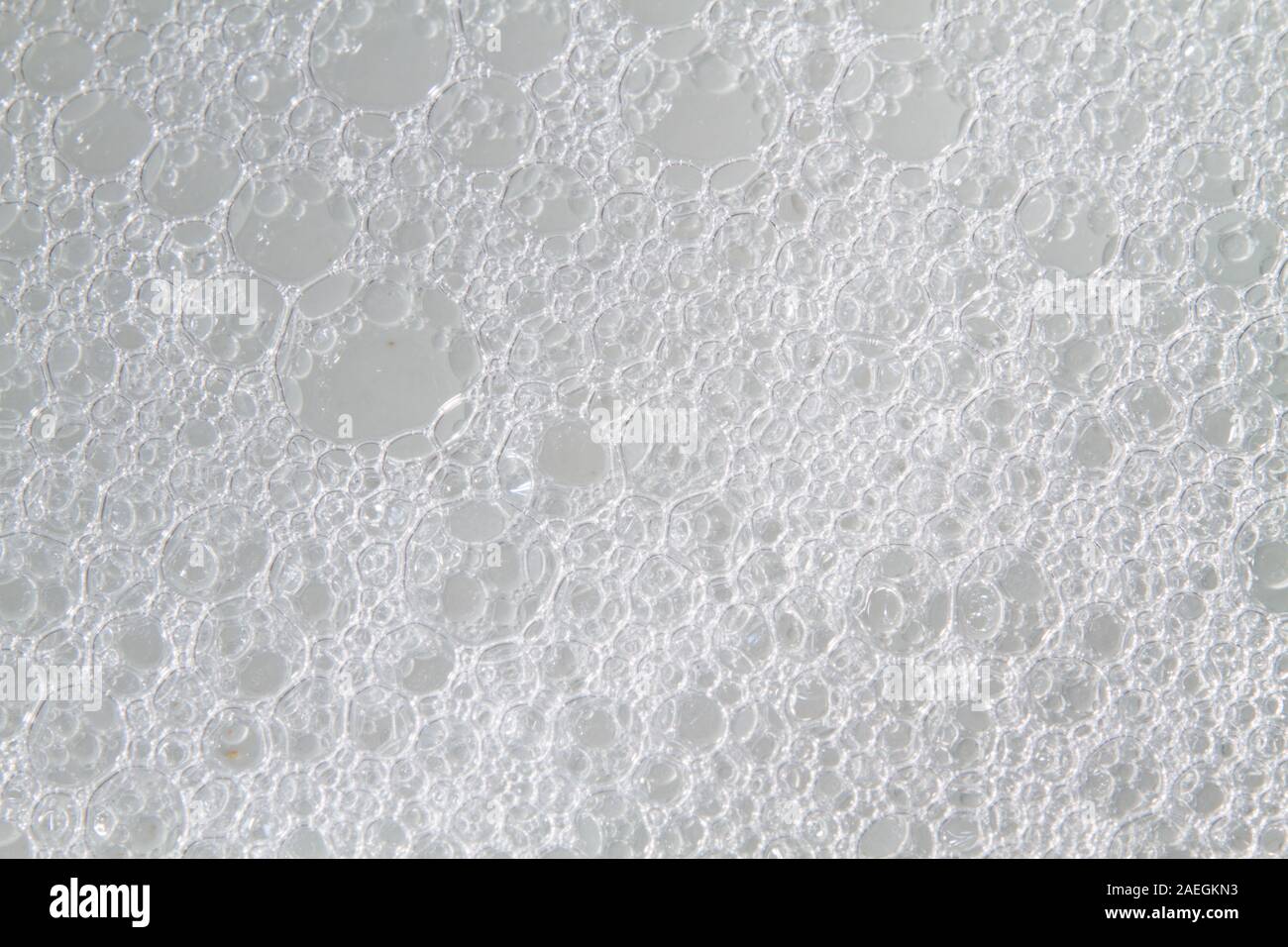 Hintergrund der weißen Schaum Seifenblasen, Waschmittel, Shampoo, Seife Stockfoto