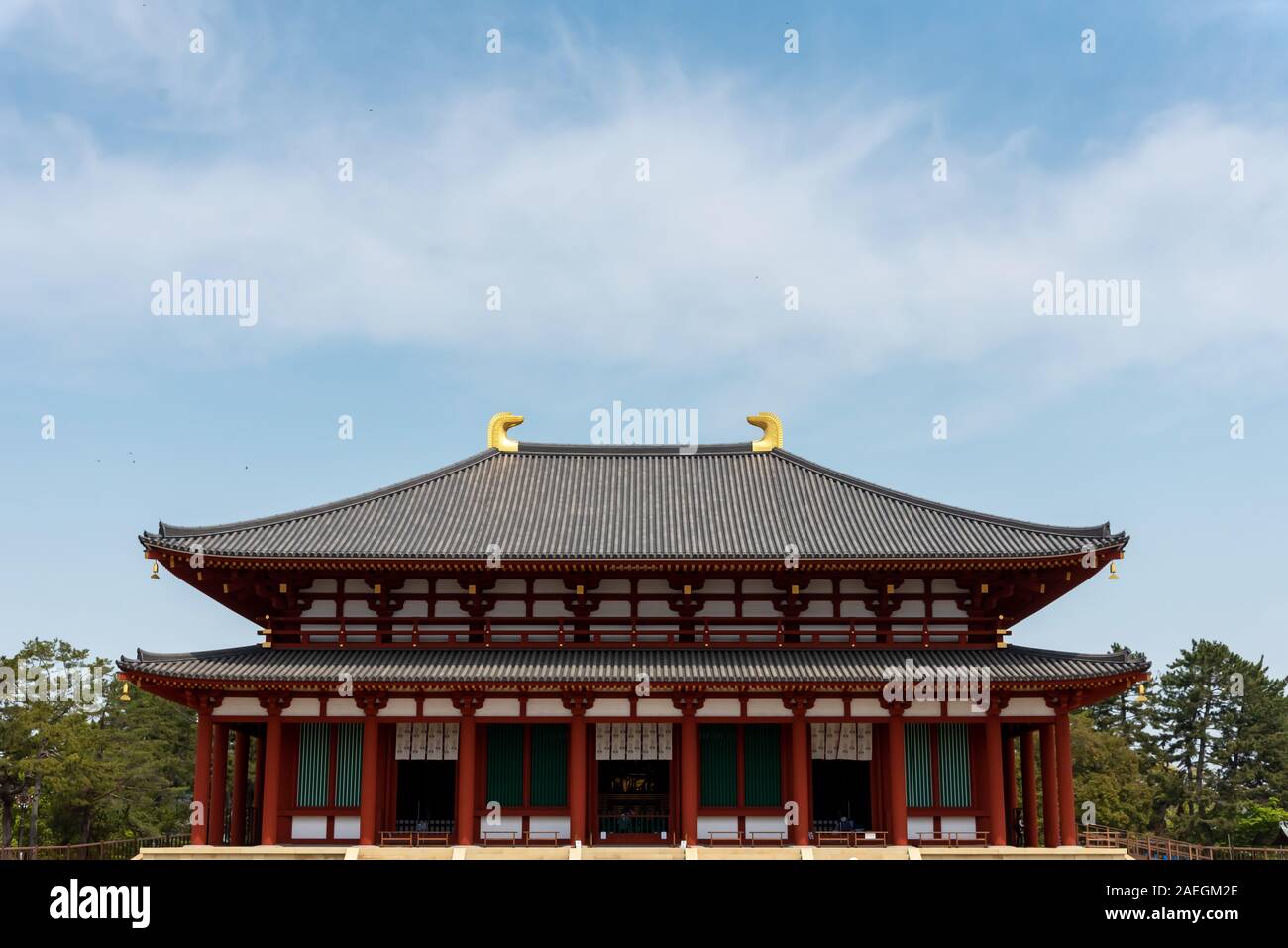 April 22, 2019: Traditionelle Tempel Eingang in Nara, Japan. Stockfoto