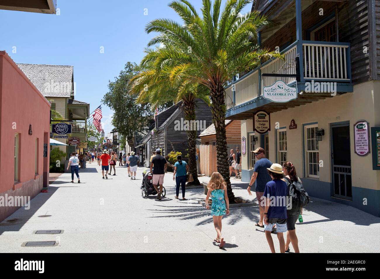 Suche entlang beschäftigte St George Street alte historische Stadt St. Augustine florida usa Stockfoto