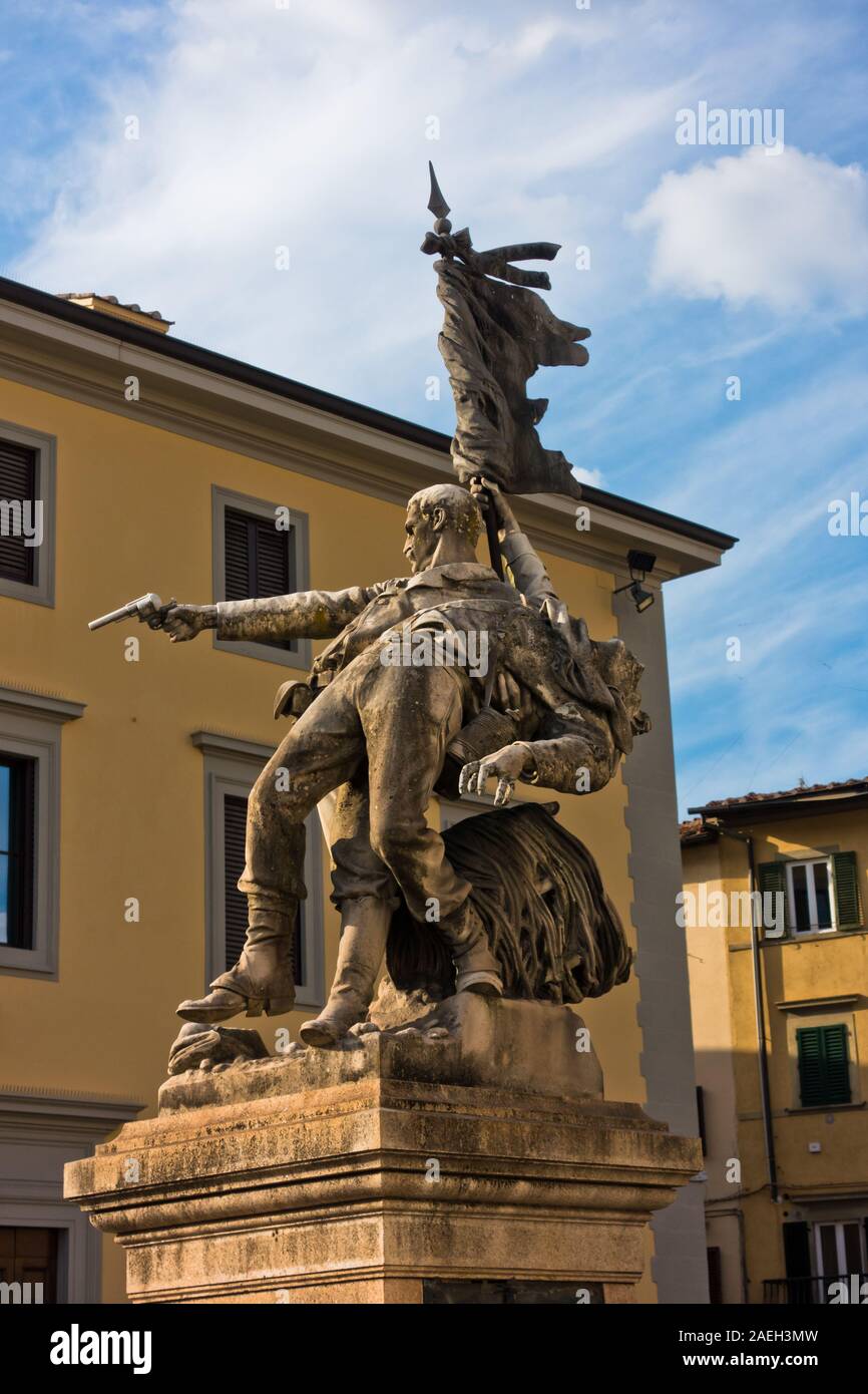 Historische Denkmal am kleinen Platz in der Innenstadt von Florenz, Toskana, Italien Stockfoto