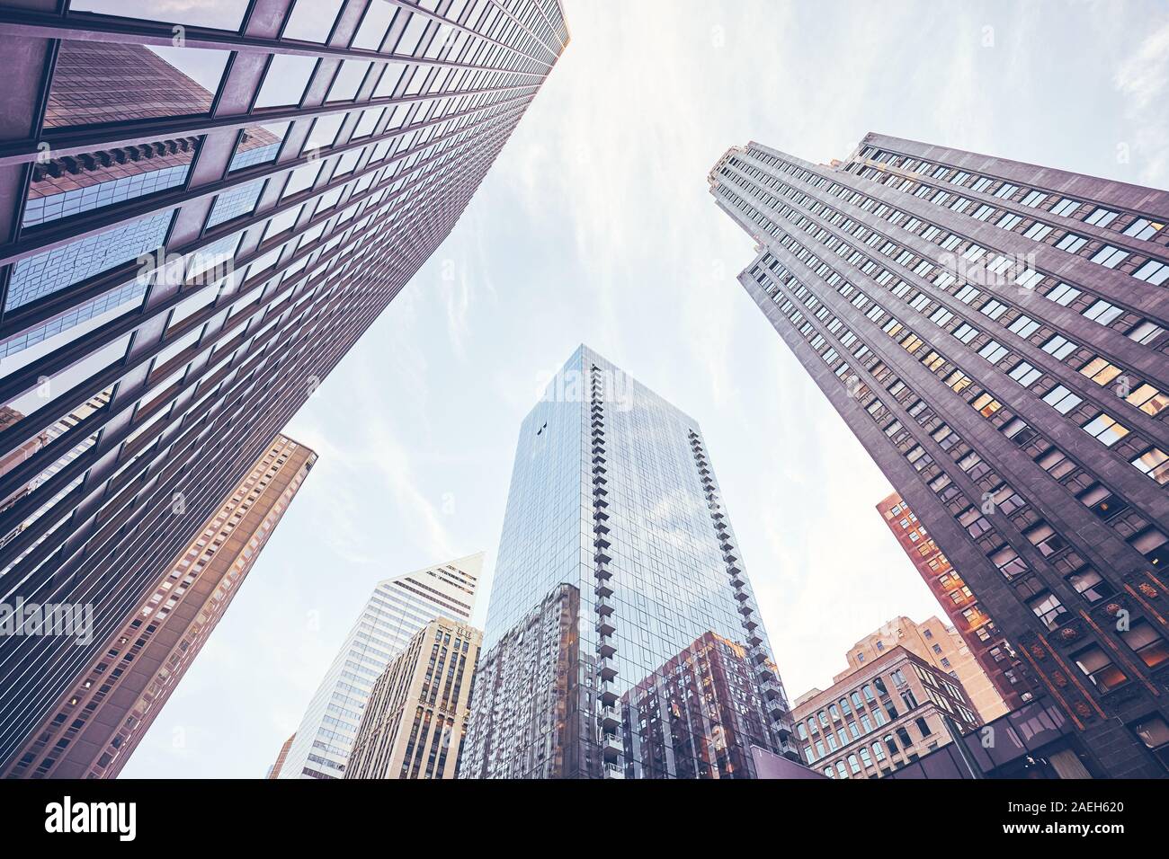 Blick auf Chicago Wolkenkratzer, Farbe Tonen angewendet, USA. Stockfoto
