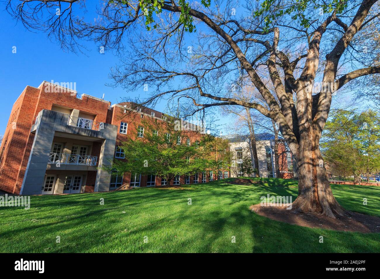 CHARLOTTESVILLE, VA, USA - 15. April: Chemical Engineering Research Gebäude am 15. April 2016 an der Universität von Virginia in Charlottesville, Jungfrau Stockfoto