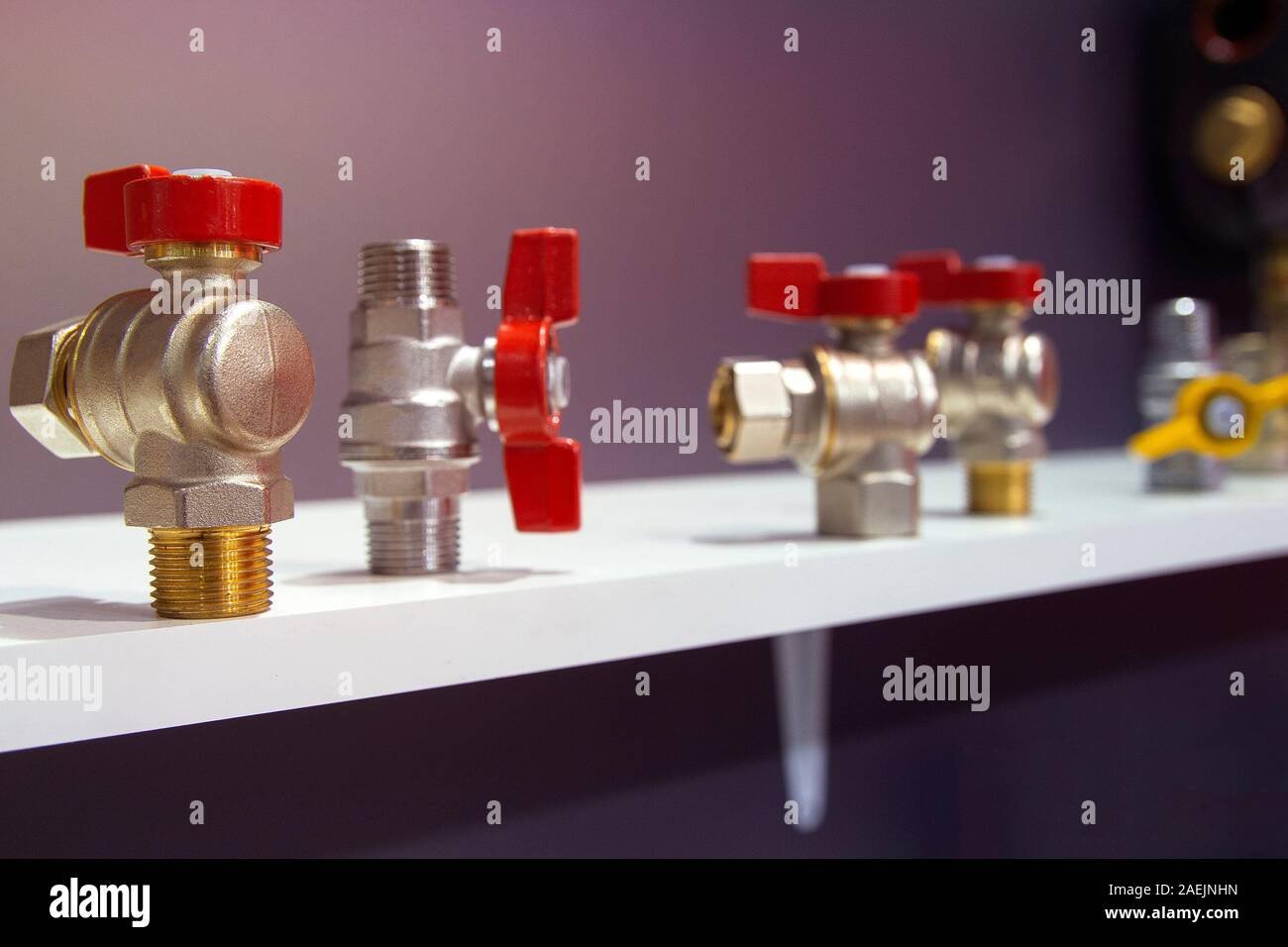 Sanitär Kugelhähnen im Store close-up Stockfoto