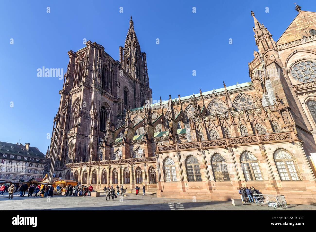 Straßburg, Frankreich - Dezember 1,2019: Kathedrale von Straßburg in Weihnachten, in Straßburg, Frankreich Stockfoto