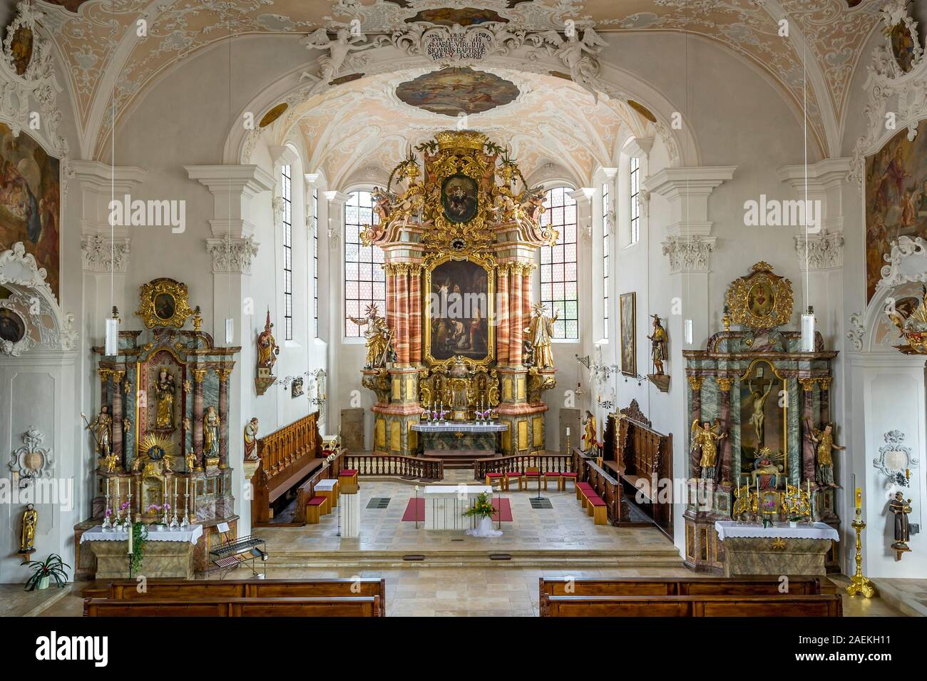 Barocke Wallfahrtskirche mit Hochaltar, die Pfarrkirche St. Johannes der Täufer, Altstadt, Hilpoltstein, Mittelfranken, Franken, Bayern, Deutschland Stockfoto