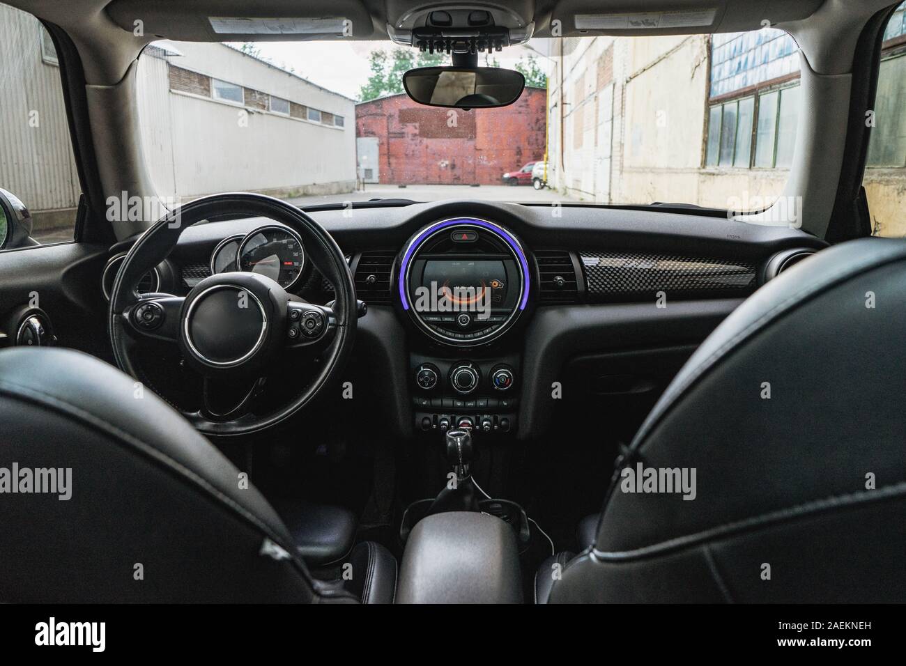 Modernes auto Luxus Innenraum mit Leder Sitze und die moderne Elektronik Stockfoto