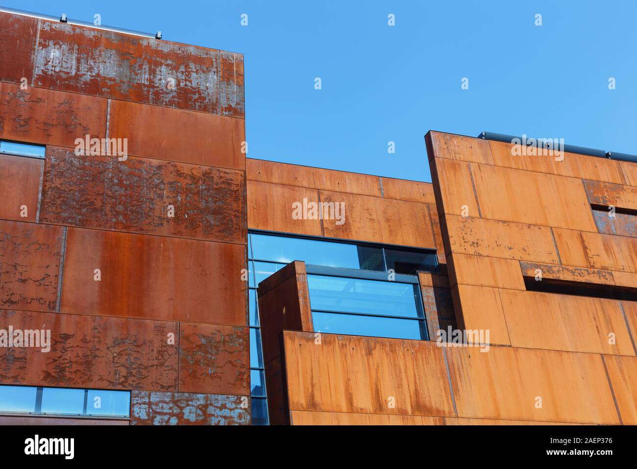 Architektur Details der europäischen Solidarität Center, Museum und Bibliothek in Danzig, Polen. Die Wände evozieren die Rümpfe der Schiffe an der Danziger Shipy Stockfoto