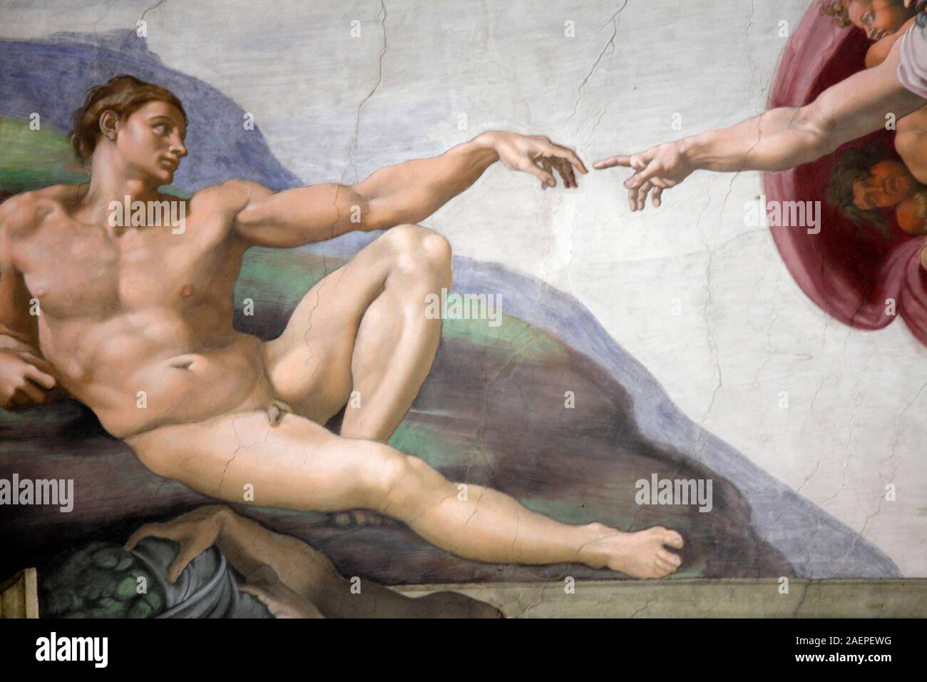Die Erschaffung Adams von Michelangelo in der Sixtinischen Kapelle, Vatikan, Rom, Italien Stockfoto